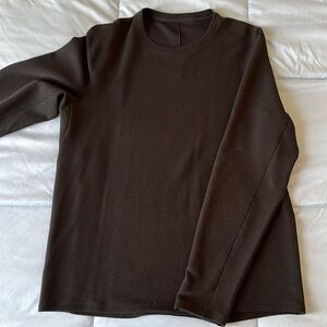 Men’s size medium shift stitch waffle long sleeve shirt